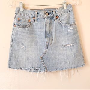 Levi’s Distressed Denim Light awash Denim Skirt